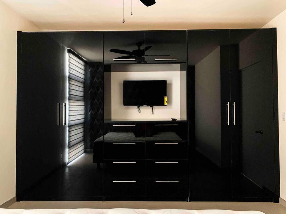 Casa Moderna Y Elegante En El Corazon De Ensenada! Villa Bagian luar foto