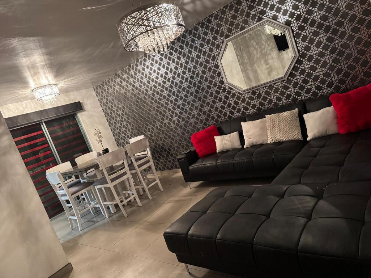 Casa Moderna Y Elegante En El Corazon De Ensenada! Villa Bagian luar foto